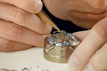 济南百达翡丽手表官方售后洗油保养